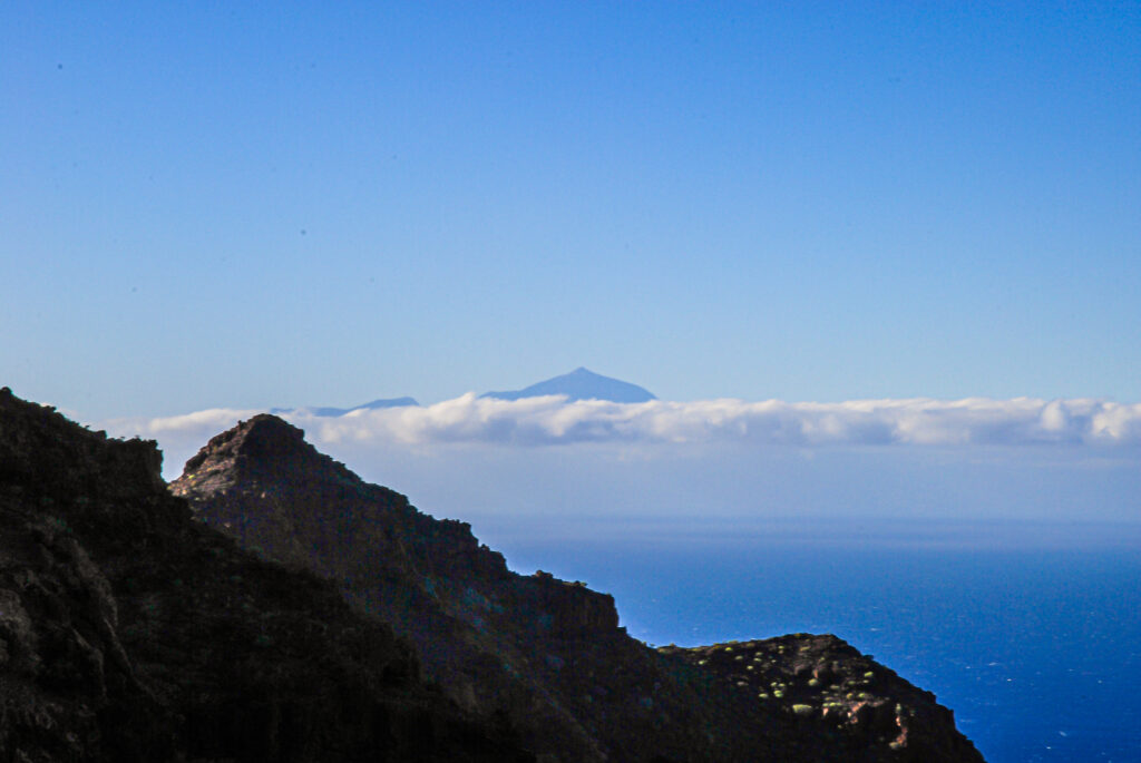 Der auf dem Hinweg verpasste Blick zum Pico de Teide (Teneriffa)